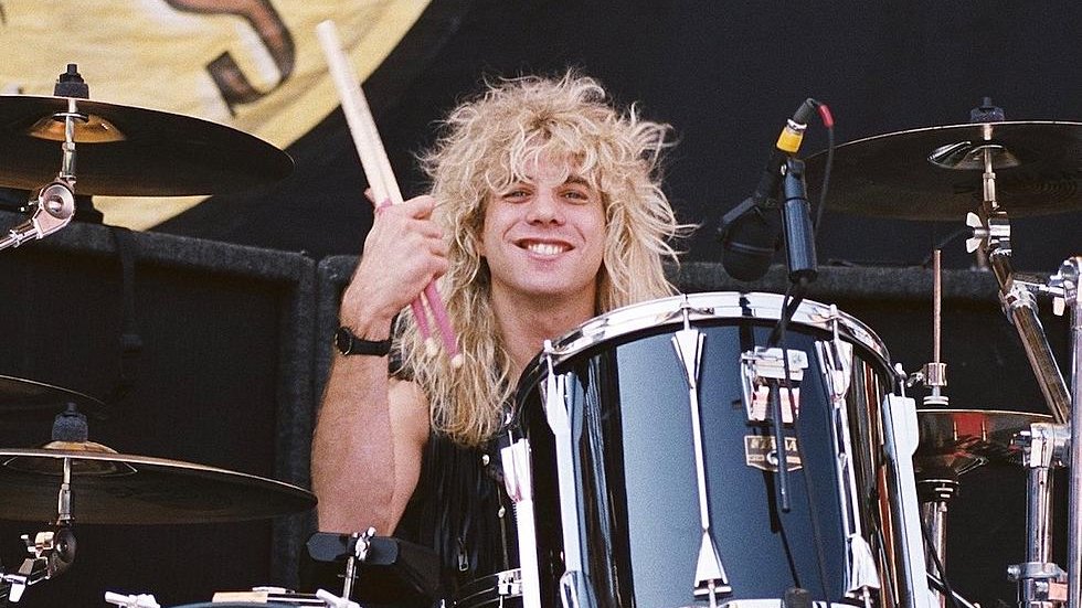 Happy Birthday Steven Adler! 