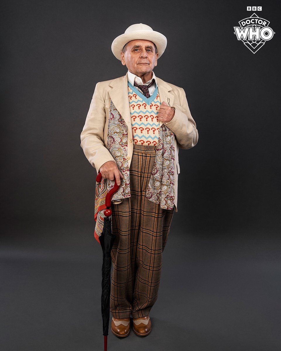 bbcdoctorwho's tweet image. "There are worlds out there where the sky is burning, where the sea's asleep and the rivers dream. People made of smoke and cities made of song. Somewhere there's danger, somewhere there's injustice... somewhere else the tea's getting cold" 🌂 #DoctorWho