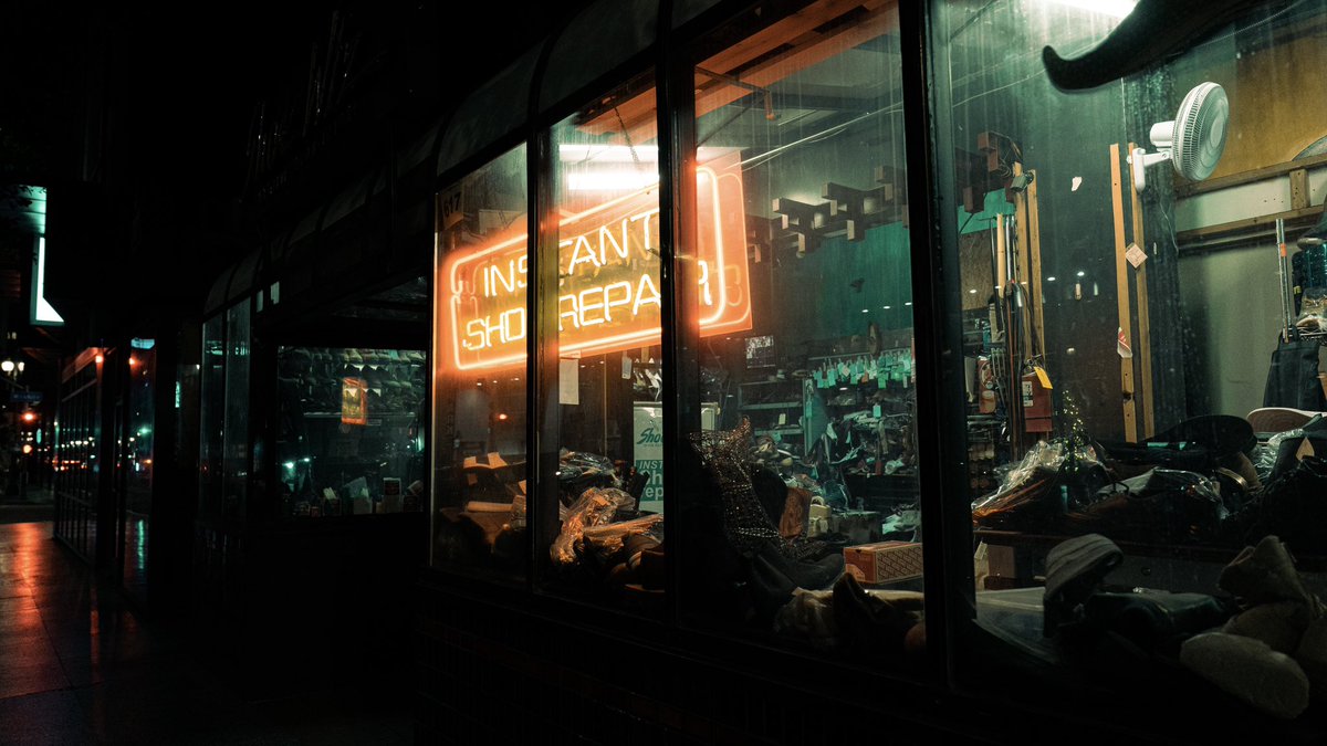 jonnyvillegas_'s tweet photo. Tried to get that blade runner look for this one https://t.co/mrmVQZft6U