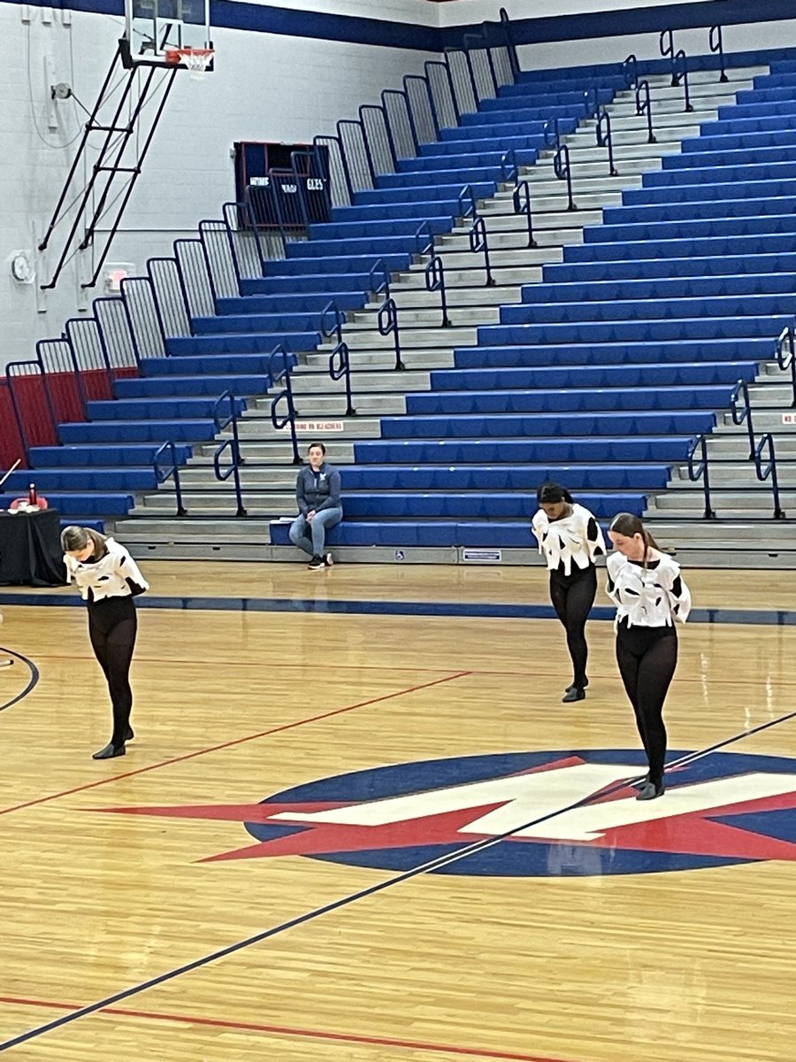 Let’s go!!! First Colorguard group today.