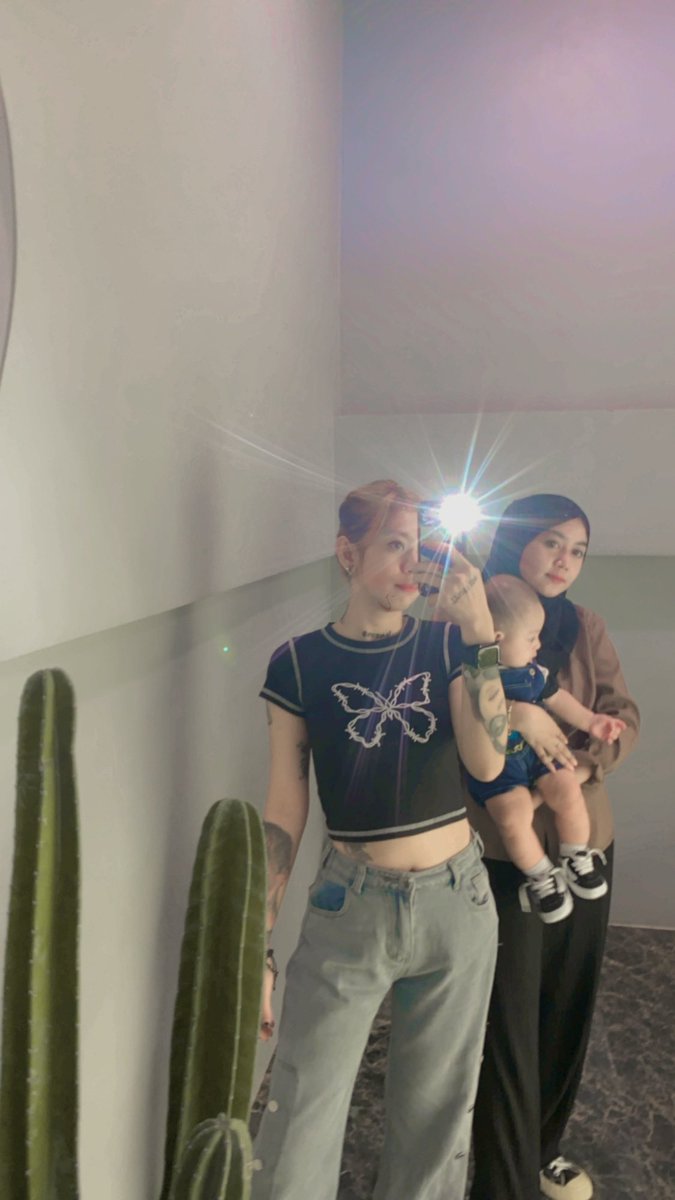 R syahputri (@ricka_syahputri) on Twitter photo 