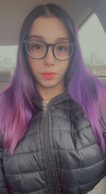 It&rsquo;s sooo cold out 🙄😳 https://t.co/AhHz2iafcu<a href="/tag/model"class="tags"><span>#model</span></a><a href="/tag/sundayfunday"class="tags"><span>#sundayfunday</span></a><a href="/tag/sundayvibes"class="tags"><span>#sundayvibes</span></a><a href="/tag/modeling"class="tags"><span>#modeling</span></a><a href="/tag/trending"class="tags"><span>#trending</span></a>
