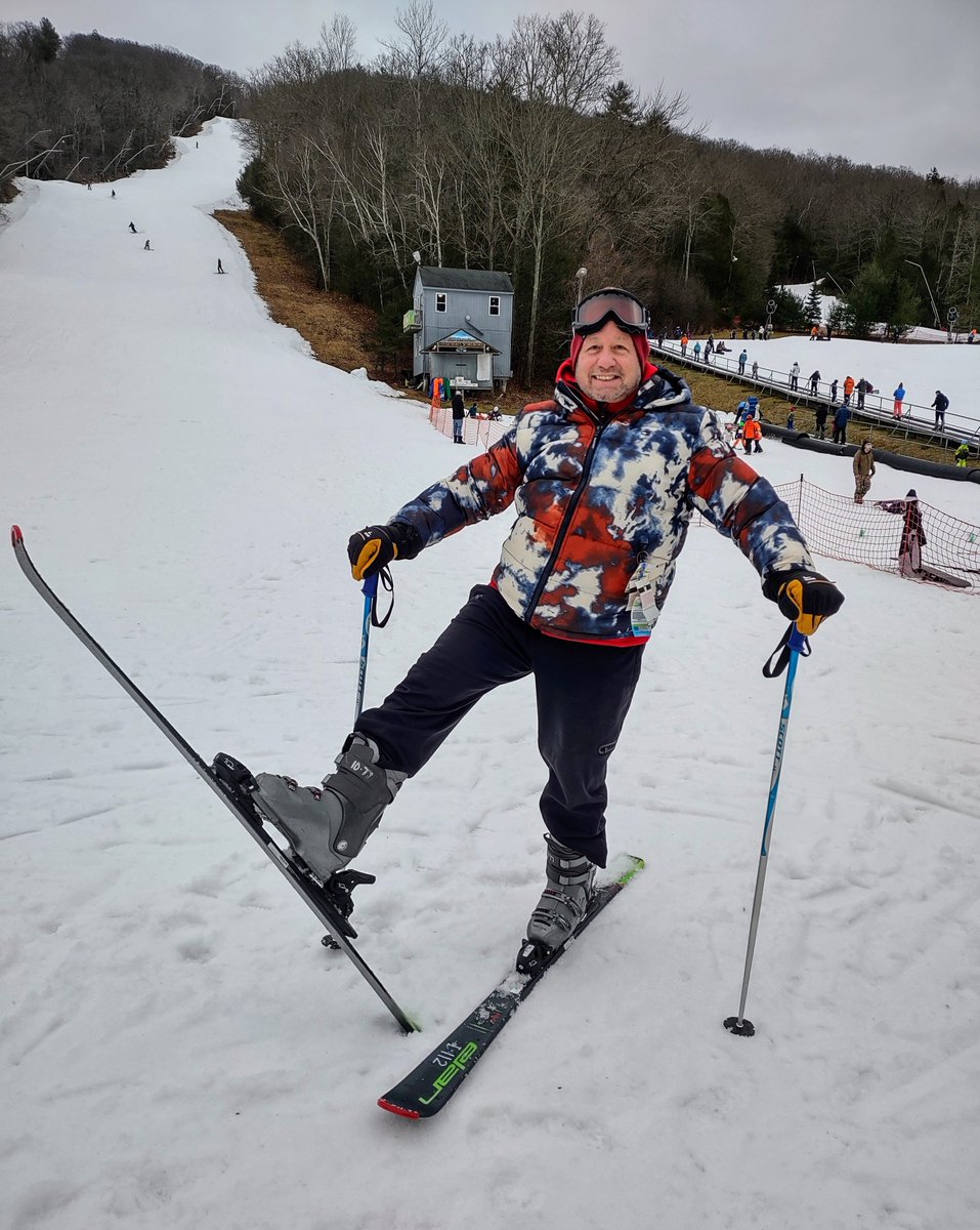 At Ski Sundown. Conditions - Good 👍 

#Ski #Skiing #SkiLessons #SkiInstruction #Snow #Connecticut #SkiSundown 
@SkiSundown @SkiInstruction @CTNewsAgency @IndustrySki