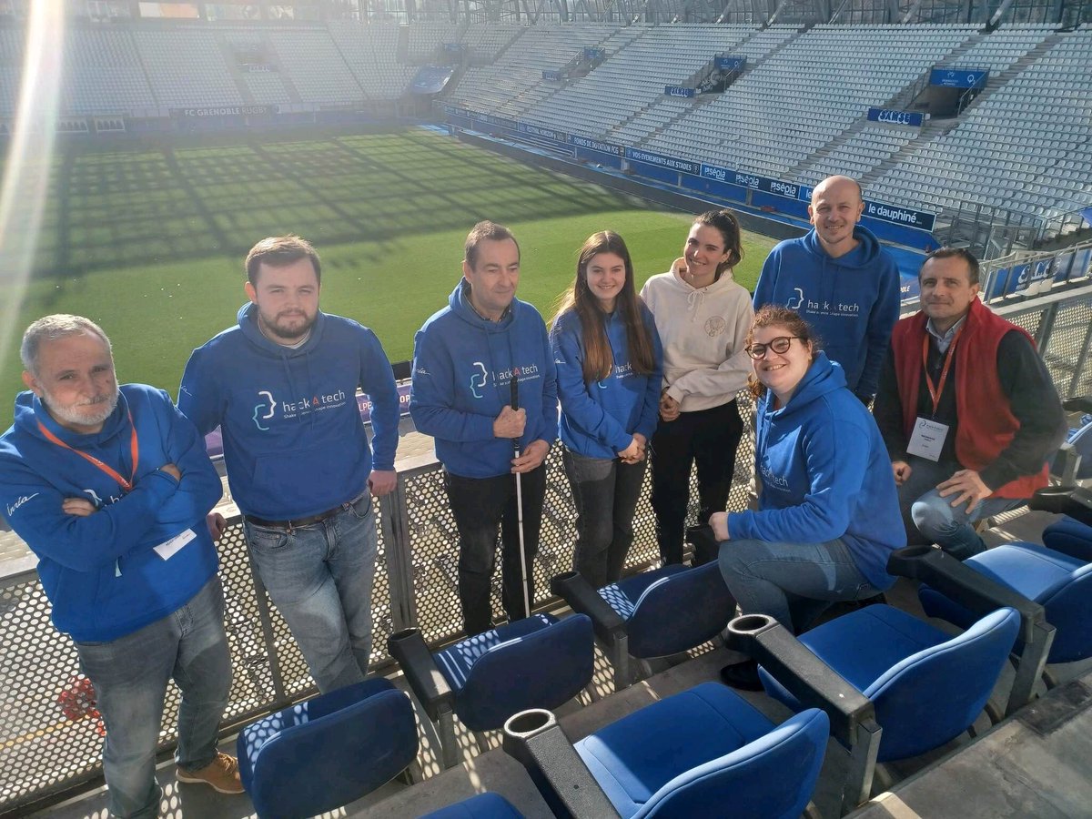 inria_grenoble's tweet image. [#hackAtech2023]

Dans la catégorie #TechForGood, c&apos;est l&apos;équipe ReadForMe qui remporte le prix ! 
La machine à lire de @MyHumanKit et François Le Berre a su convaincre notre jury 😀

Bravo 👏