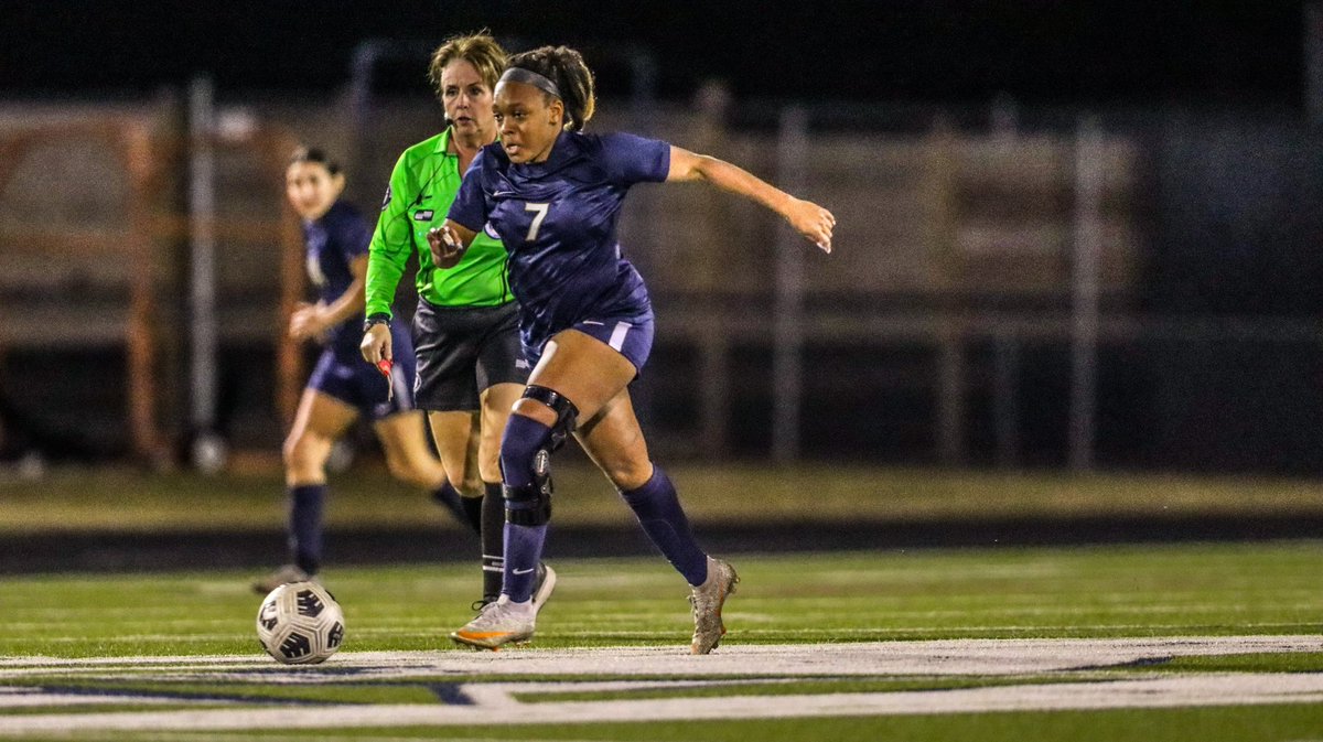 From 20 yards out <a href="/sullivan_sloane/">sloane sullivan</a> strikes gold! 

Keller 4-1 

<a href="/KISDAthletics/">Keller ISD Athletics</a> <a href="/KHSIndianNation/">Keller High School</a> <a href="/Gosset41/">Brian Gosset</a>