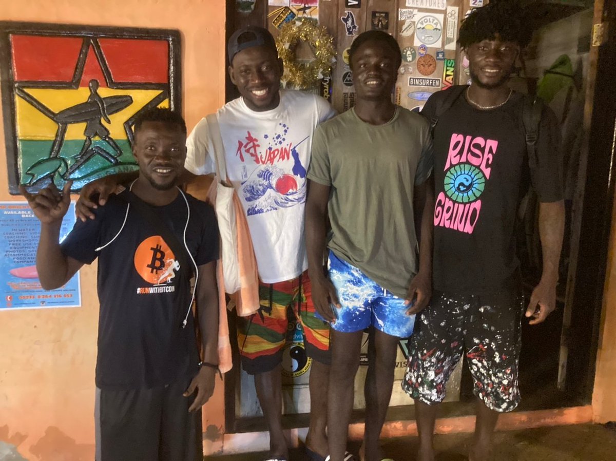 mrbrightsslides's tweet photo. My surf coaches now have their own #Bitcoin wallets 🙏♥️🇬🇭

#bitcoinafrics
#bitcointrading 
#BitcoinSV 
#surfingghana
#surf
#BitcoinAcceptedHere 
#bitcoinmining 
#surfafrica https://t.co/syTYlKYMEe