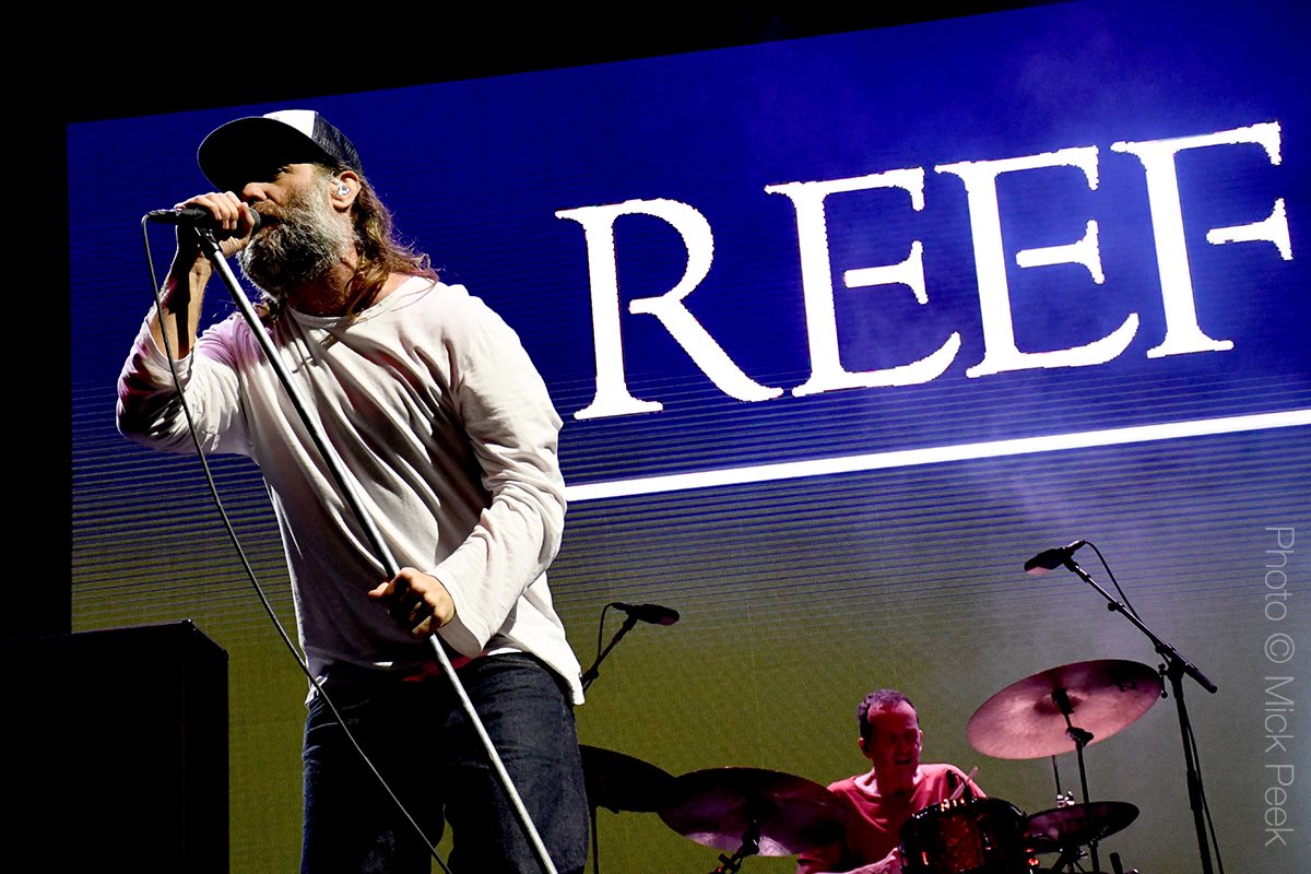 Here’s a pic I took @reefband at @shiiine_on_ back in November… they were ACE and I’m really looking forward to seeing them at their sold out show in Chester soon 🤘

#Reef #GaryStringer #JackBessant #JesseWood #LukeBullen #ShiineOn #ShiineOnWeekender

📸 @mickpeek