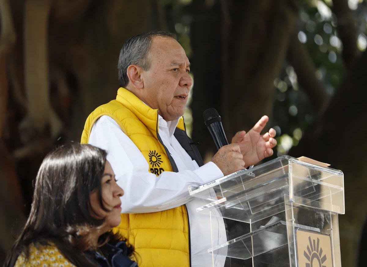 Jesus_ZambranoG's tweet photo. Desde  #Cuautla #Morelos le decimos a la militancia perredista que hay #PRD para mucho tiempo, que estamos trabajando para consolidarnos como un partido influyente y así contribuir en la reconstruccion del país. ¡Trabajamos para ganarnos la confianza de la ciudadanía! https://t.co/uW0KauJfAE