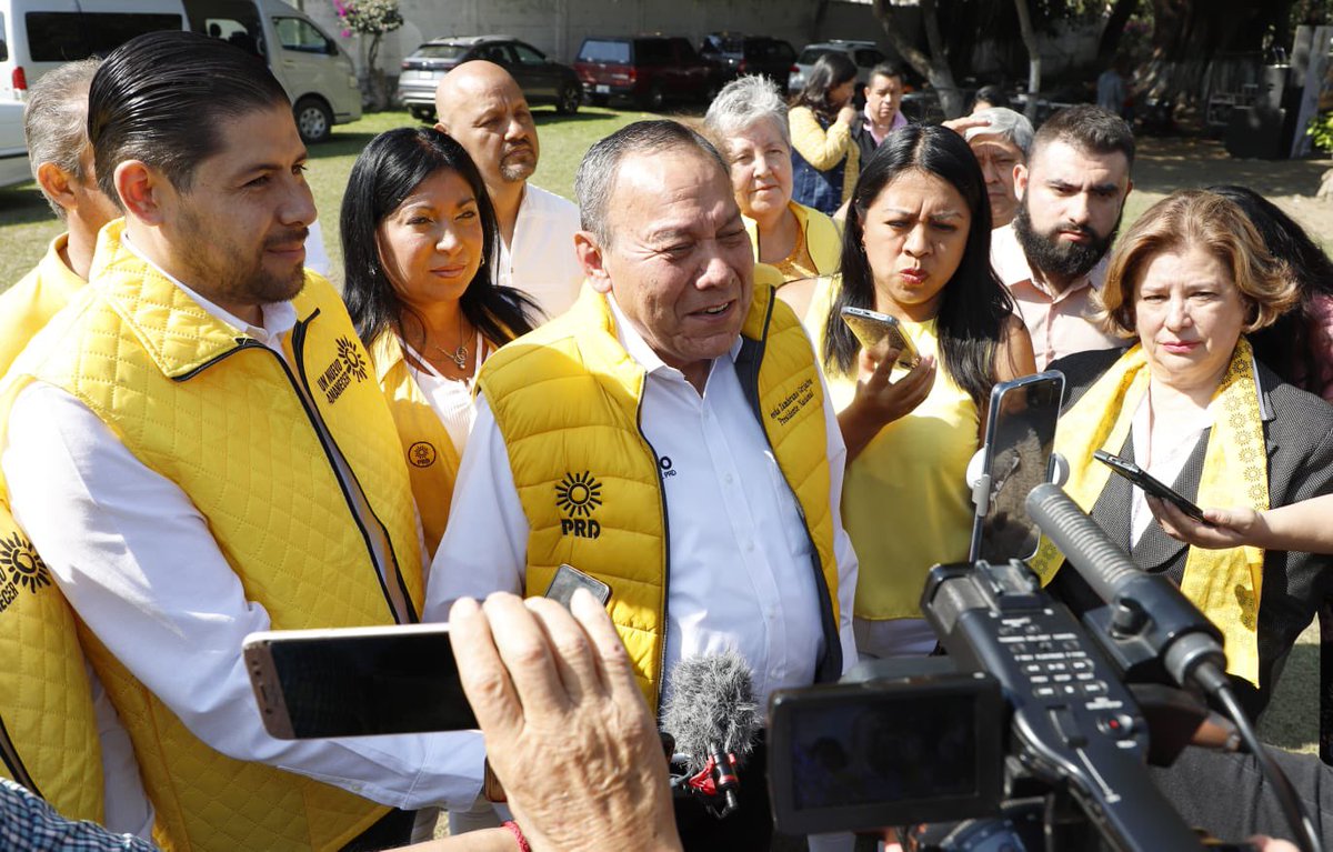 Jesus_ZambranoG's tweet photo. Desde  #Cuautla #Morelos le decimos a la militancia perredista que hay #PRD para mucho tiempo, que estamos trabajando para consolidarnos como un partido influyente y así contribuir en la reconstruccion del país. ¡Trabajamos para ganarnos la confianza de la ciudadanía! https://t.co/uW0KauJfAE