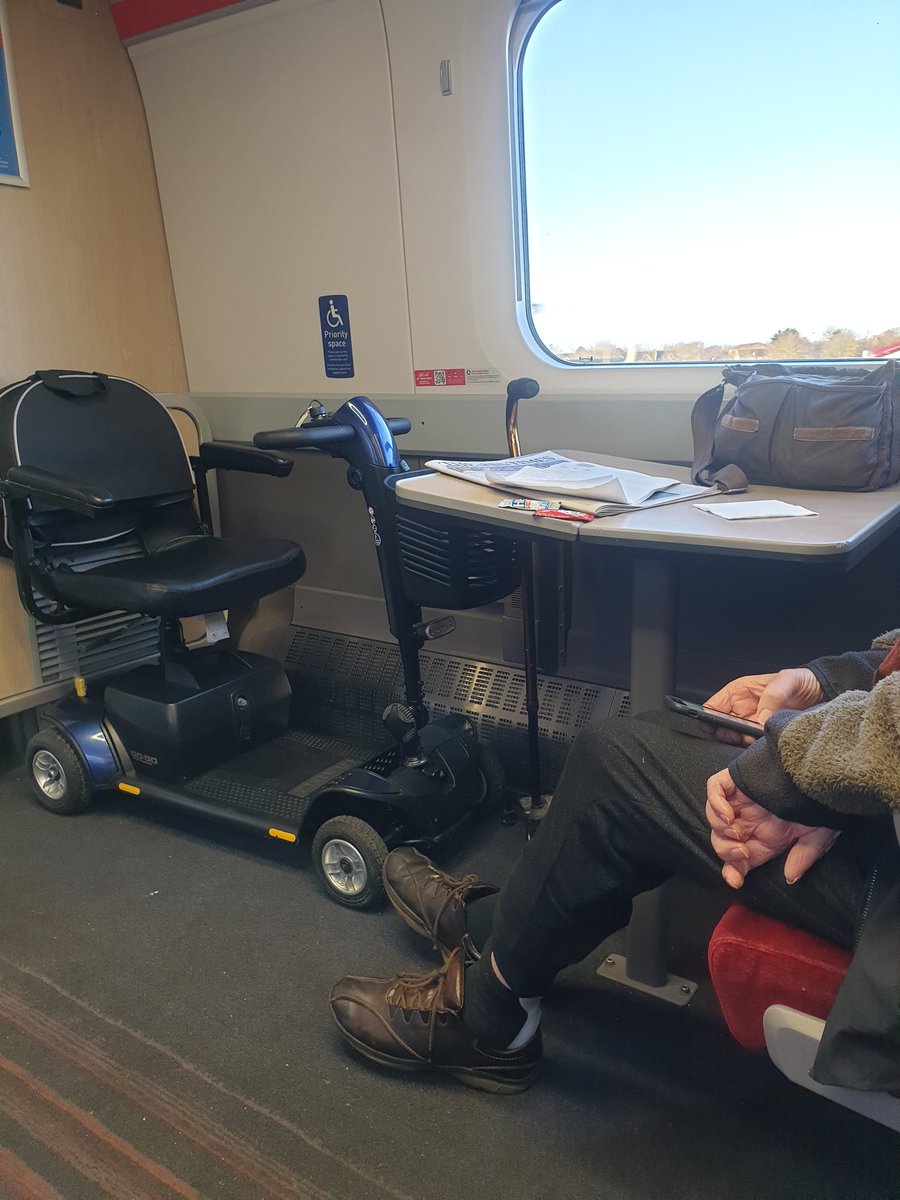 Clover Summers tweet media