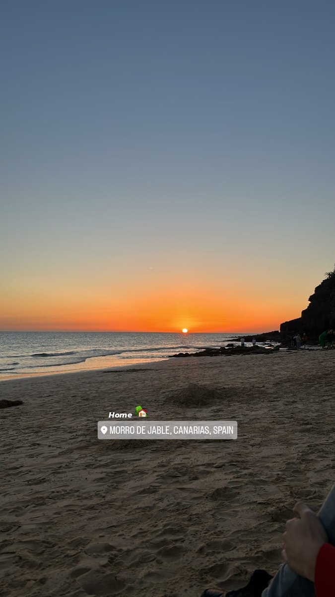 Quiero estar en mi playita con cervezas y no estudiando para los finales :(