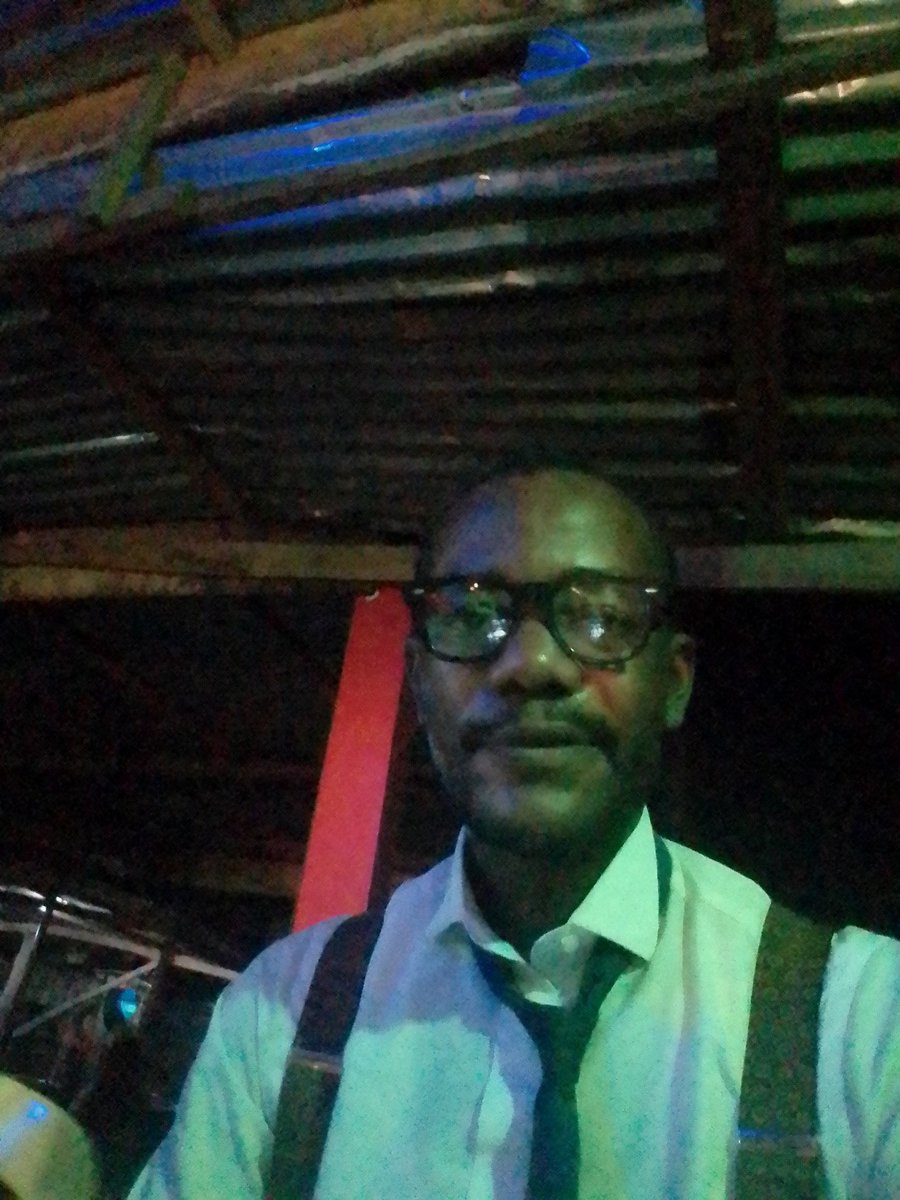 MasonicFelix's tweet image. With RWBro Caesar, WBro Morgan and your truly sharing conviviality renowned amongst Masons after labour

#postinstallation