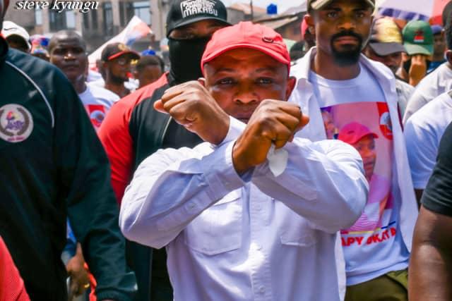 drjckisoni's tweet image. L&apos;#OBJECTIF150ELUS du Sg @BillyKambale1 doit être pris très au sérieux. Après la #redynamisation et l&apos;#implantation du parti sur toute la RDC just après sa nomination suivie de la #KAMERHISATION alors que les autres partis étaient distraits, la vague d&apos;enrolement populaire (1)