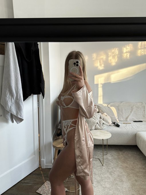 Bluebella 🤍✨ https://t.co/e39X2ytB3j<a href="/tag/blackfriday"class="tags"><span>#blackfriday</span></a>