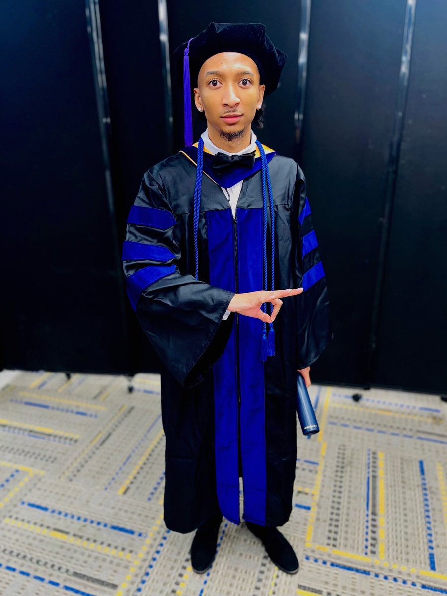 Dear THEE Southern University System, 

You turned a boy into a man. I started my matriculation at 17 and six and a half years later I am now a 23 YEAR OLD LAWYER. #HBCUMade 💙⚖️💛