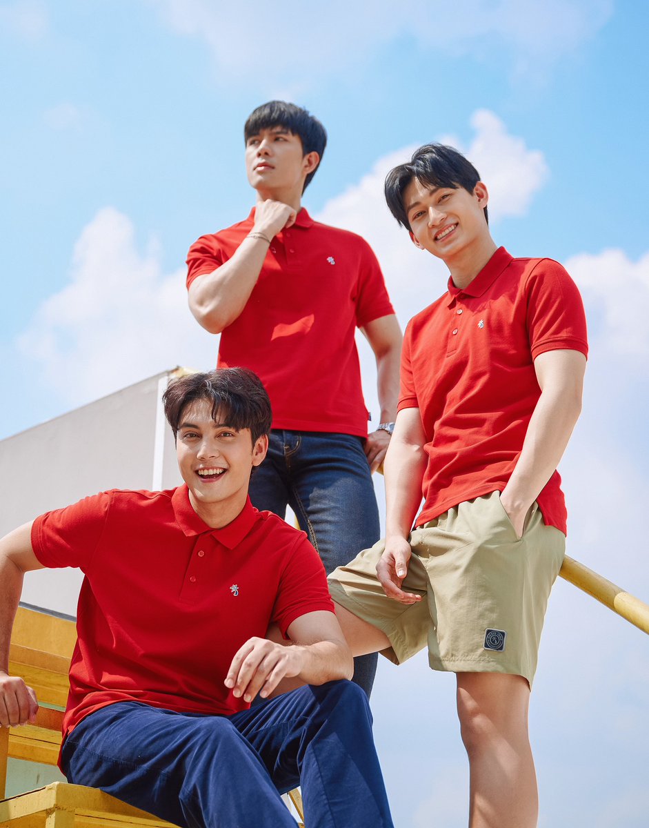 Zatawat's tweet photo. Happy Lunar New Year
จะถูกจะแพง ขอ OASIS สีแดงไว้ก่อน
#ตรุษจีน #OASIS #HappyNewYear https://t.co/3mW7vrkldK