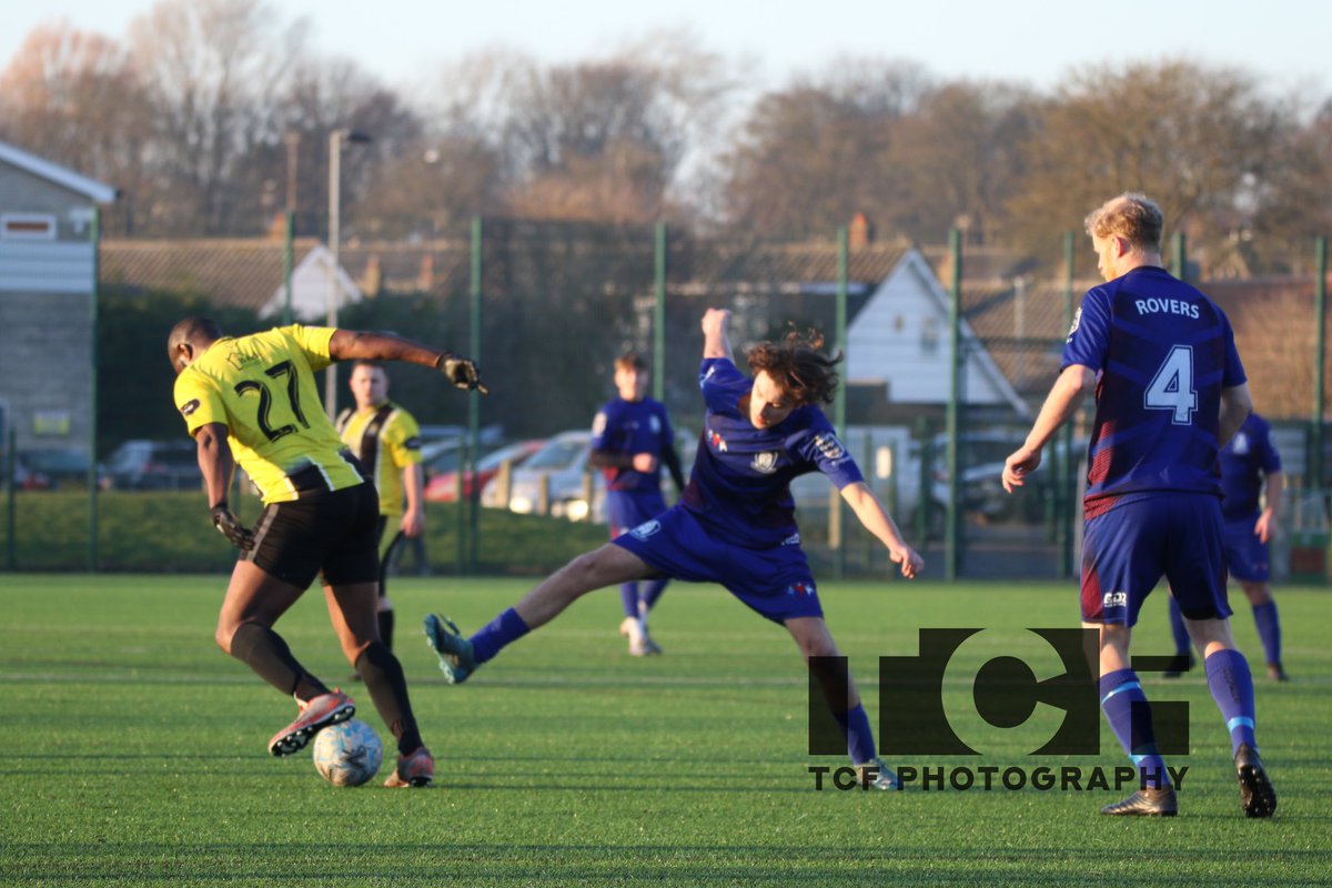 PhotographyTcf's tweet photo. Superb 2nd half from what I saw today from @BridRovers be great if you can drop me a message and I can sort a bit of a report out for @BloomersEric @BridFreePress some good players on show #football #3g #notfrozen https://t.co/4BHBA9fhoT