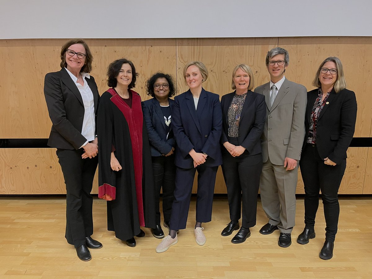 Proud of @mohnfoundation supported <a href="/FasmerKristine/">Kristine Fasmer</a> <a href="/BergenMMIV/">MMIV</a> @medofak_uib <a href="/haukeland_no/">Haukeland</a> brilliantly defending her thesis on Imaging in Endometrial Cancer. Thanks to profs. <a href="/DharaniHapanga1/">Dharani Hapangama</a> @LivHospitals, Live Eikenes @NTNUnorway <a href="/LeifOltedal/">Leif Oltedal</a> for great jobs as opponents! 👋👌👍