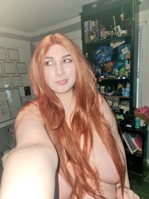 Just finished filming a custom 🥰 https://t.co/oKTLIUJaUs<a href="/tag/spacebooty"class="tags"><span>#spacebooty</span></a>