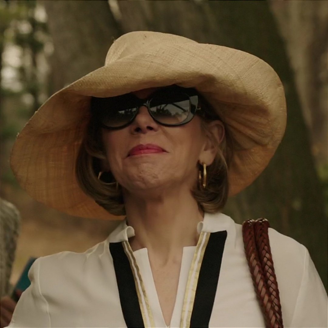 baransqueen's tweet photo. #QueenBaranski #ChristineBaranski  #theGoodFight #DianeLockhart https://t.co/BrkpyJXZp0