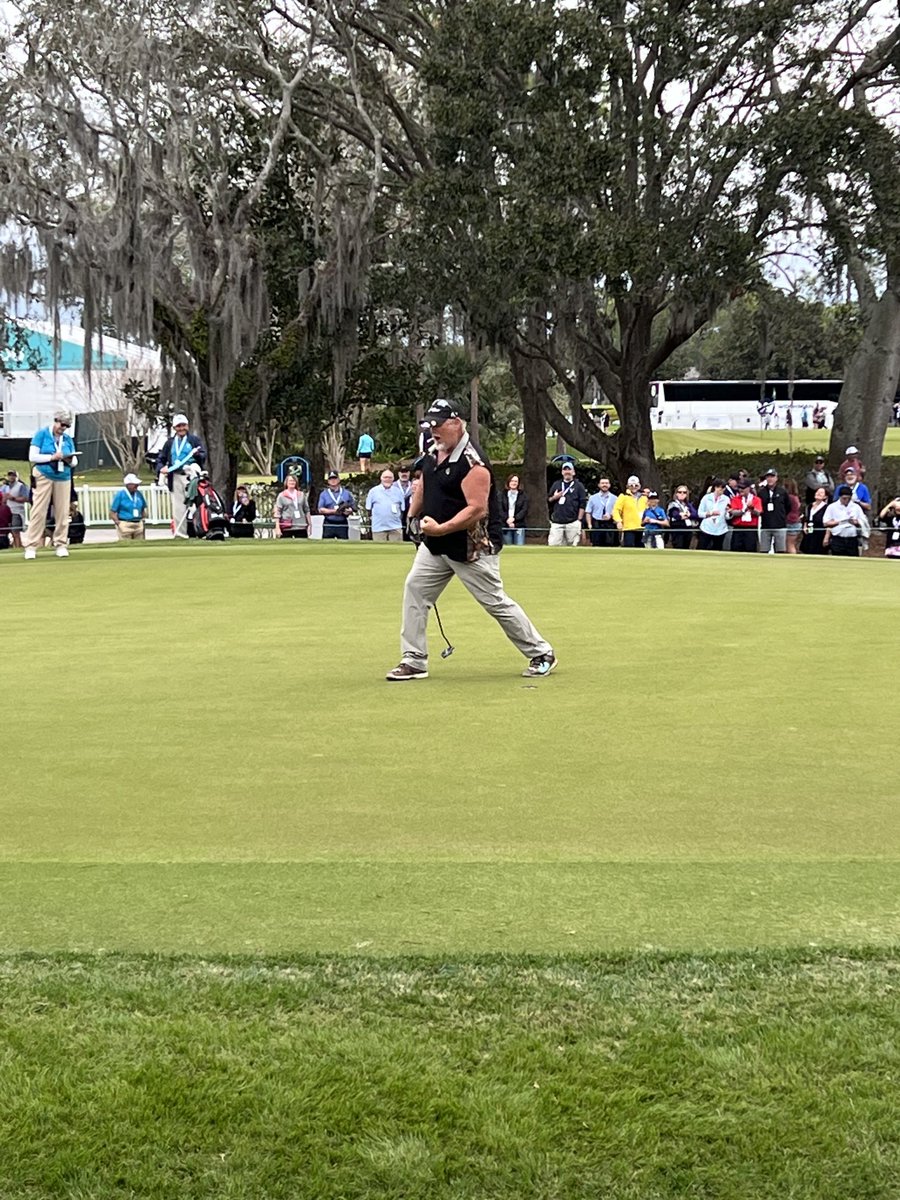 Good way to end todays play ⁦<a href="/GitRDoneLarry/">Larry The Cable Guy</a>⁩