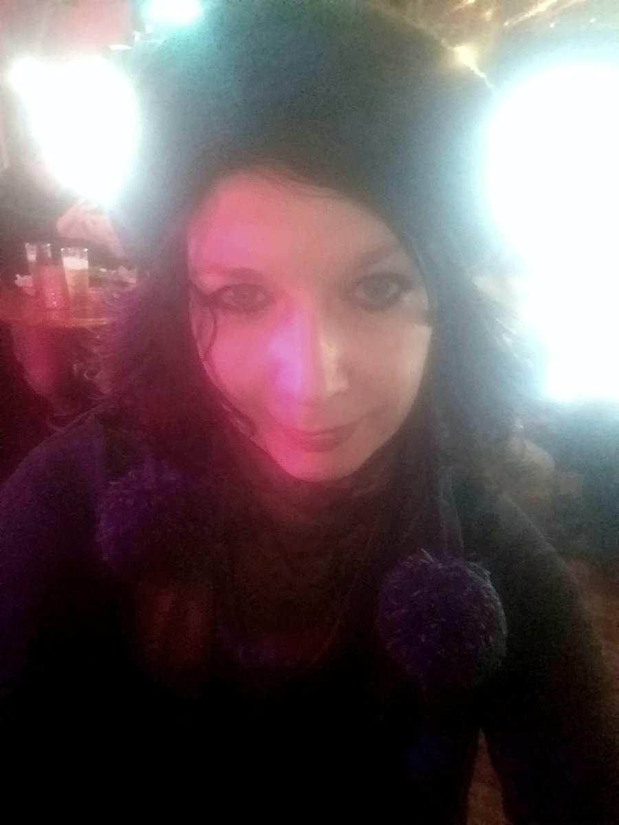 Bono66020372's tweet photo. #Selfie in #ZaksMouseholedinner which is #oneofmyformerhaunts. I used to go to Zaks with my late #parents in the #60s & #70s & my #exboyfriend, #computorprogrammer Paul Gallant used to take me for #tastymeals at Zaks the the #1980s. #Upstairs #Chargrilledburgers #greatatmosphere https://t.co/3vvGAonXlt