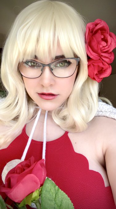 Gonna go get naked in the snow! Shooting a brand new character today. Meet Nella! Shapeshifter for hire<a href="/tag/soon"class="tags"><span>#soon</span></a>