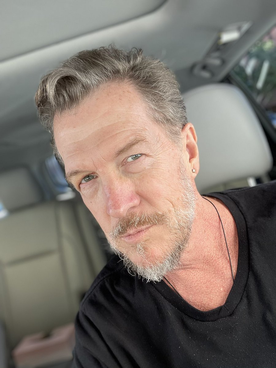 PromoHomoTV's tweet image. #newbeard #beardupdate #bear #gayandgrey #firsttimeforeverything #singlegay