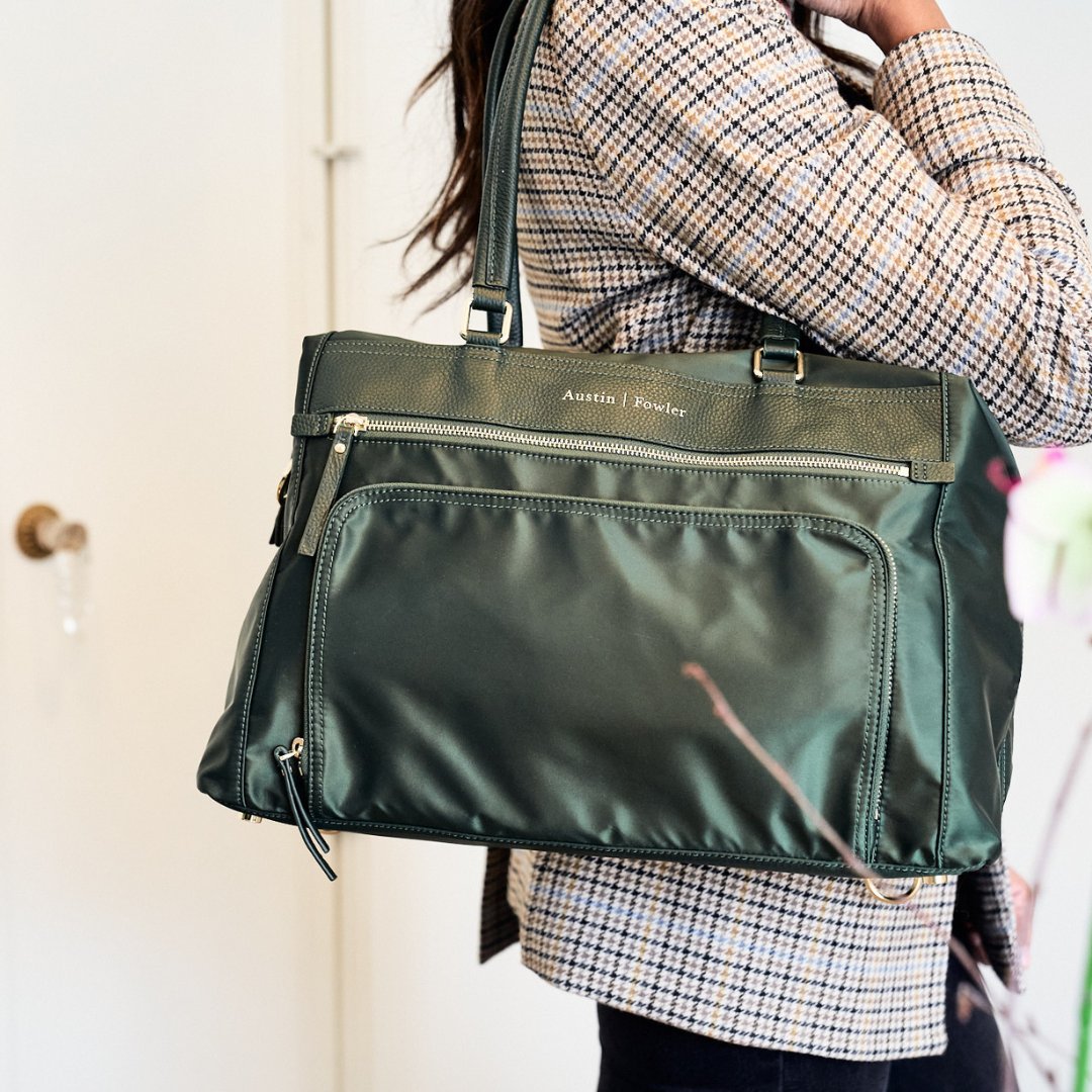 AustinandFowler's tweet image. Celebrate Steph with us! 🎉 

It's her annual birthday sale (and it's ending tomorrow)! Take advantage now and get 39% off everything with code: STEPH39

#workbag #womensworkwear #accessories