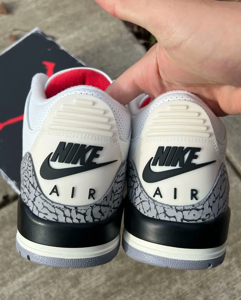 JustFreshKicks's tweet photo. Air Jordan 3 “White Cement Reimagined" Releasing 3/11 https://t.co/Wf0UWYoqjg https://t.co/9IyB6y6KYa