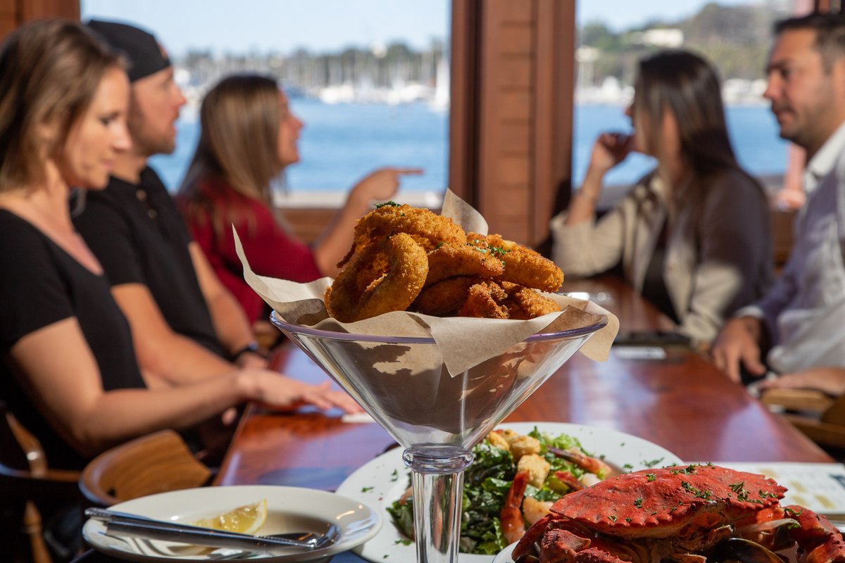 Moby Dick Restaurant tweet media