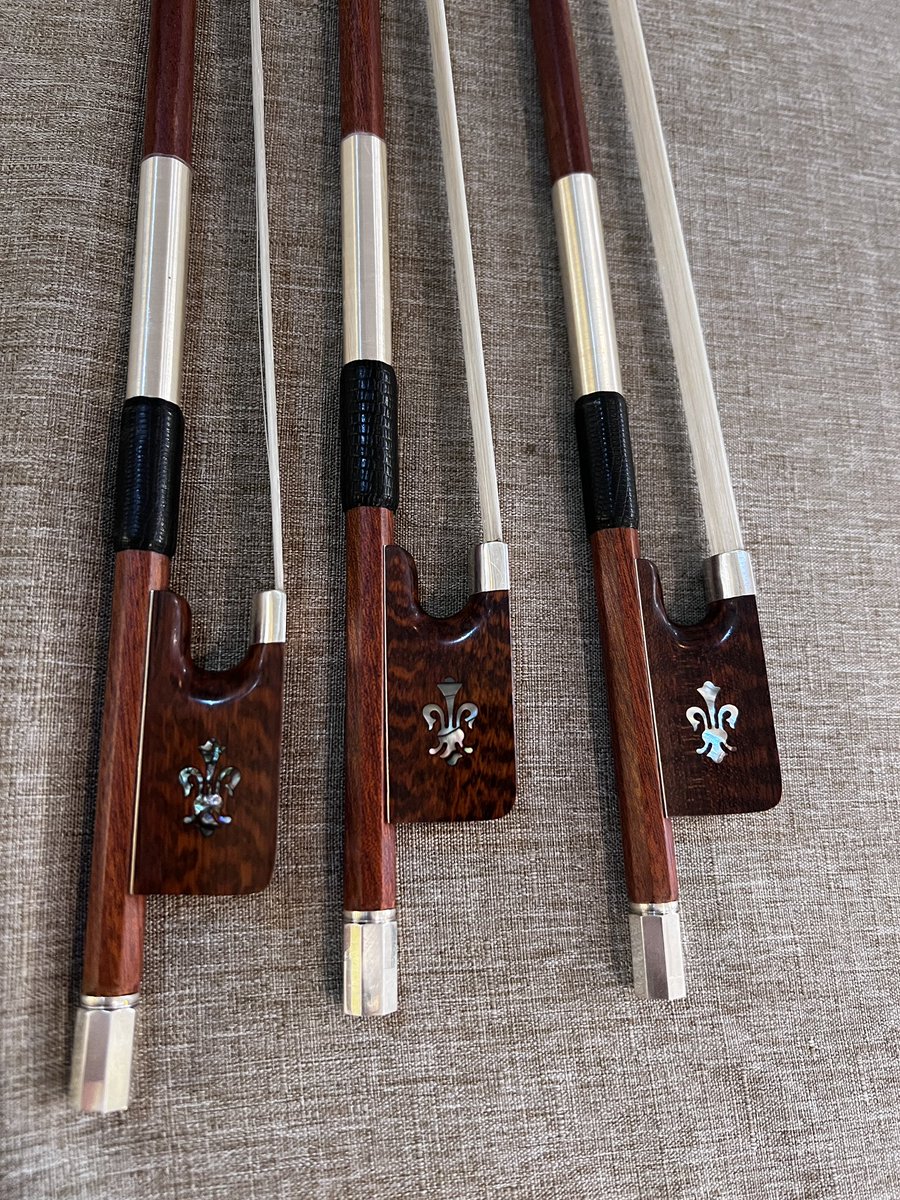 FeinViolins's tweet photo. Today’s project: choosing a cello bow for a customer! These bows might look similar, but every bow has a unique personality. Our staff works hard to find the perfect one to fit your instrument & personal preference :)
#violin #viola #cello #violinshop #cellobow https://t.co/eyTUlklgM8