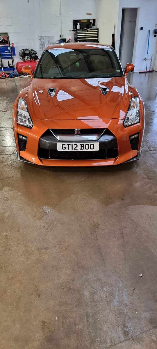 obsessions_mcd's tweet photo. #nissangtr35 ceramic coating 🔥 
#gtechniq #detailingcars #sexycar https://t.co/RUpCjzOso1