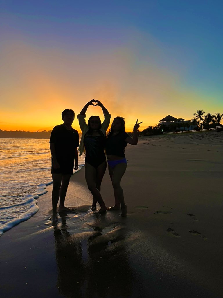 monsep1110's tweet photo. Extraño mis días en la playa 🌊🌅 https://t.co/ZYdCPOqz98