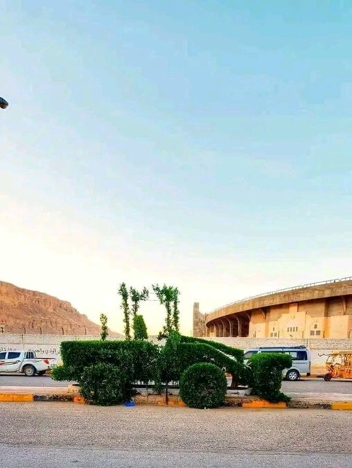 مجسم شيول وضعه الحضارم بجانب معسكرات المنطقة العسكرية الأولى بسيئون .
#سند