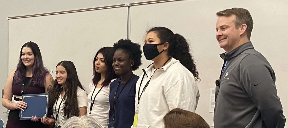supertracyteach's tweet photo. Wow! So proud of these ladies for winning “Best Model” for their city named “Inclaneed” ⁦@Future_City⁩ Competition today at UTK Zeanah Engineering Complex. ⁦@NMS_Rangers⁩ ⁦@CTE4KCS⁩ ⁦@kcs_stem⁩ https://t.co/c9TyTf97t2