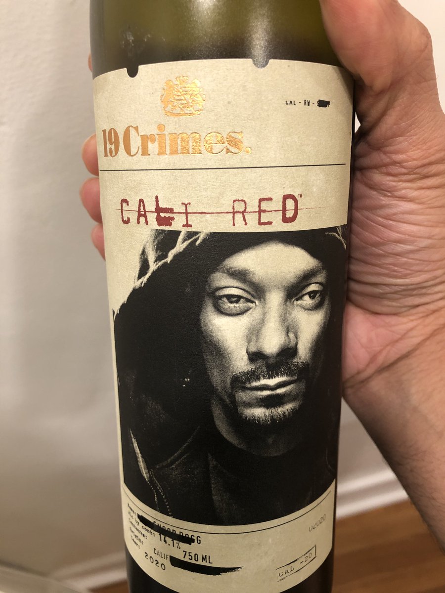 arnabster's tweet photo. @SnoopDogg thanks for the #calired wish #19crimes all the success! enjoyed it https://t.co/hXaZvQ8HZw