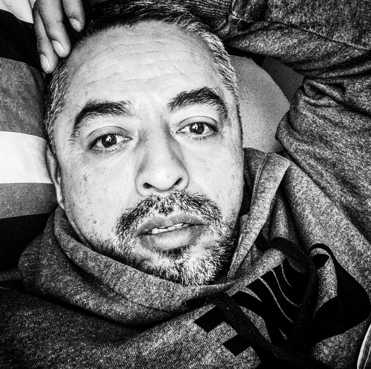 pacosantoss's tweet photo. Sábado de estar echando la hueva… #blackandwhite #sábado #micasa #micama https://t.co/hYSzenk82W