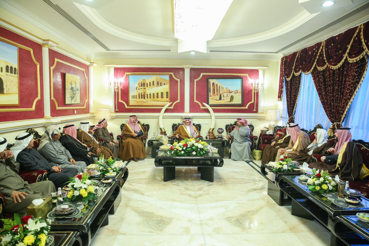 Eastern_RT's tweet photo. سمو #أمير_الشرقية يزور أسرة الخرس في #الأحساء https://t.co/Wok5Fhdnib