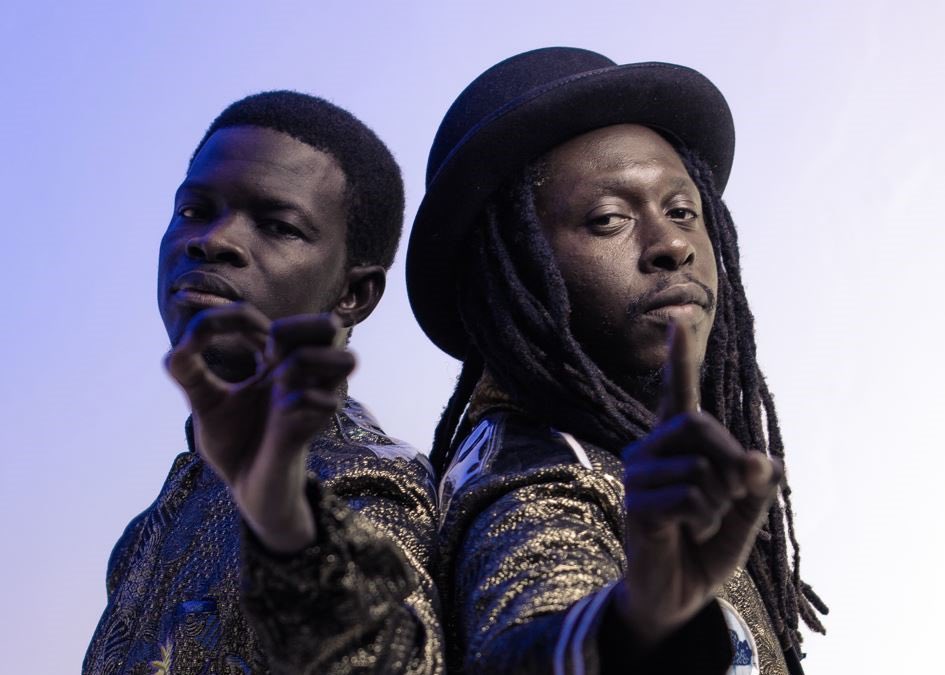 ecris_le_tien's tweet photo. 6) Cet album traite des méfaits de la mondialisation et des problèmes de la société. C’est signé au label BMG. 

En 2010, « School of life » sort. Mais Aladji Man avait déjà quitté le groupe.

Daara J devient Daara J Family. 

Leur dernier album « Yaamatele » est sorti en 2020. https://t.co/ZSqO6fLwxL