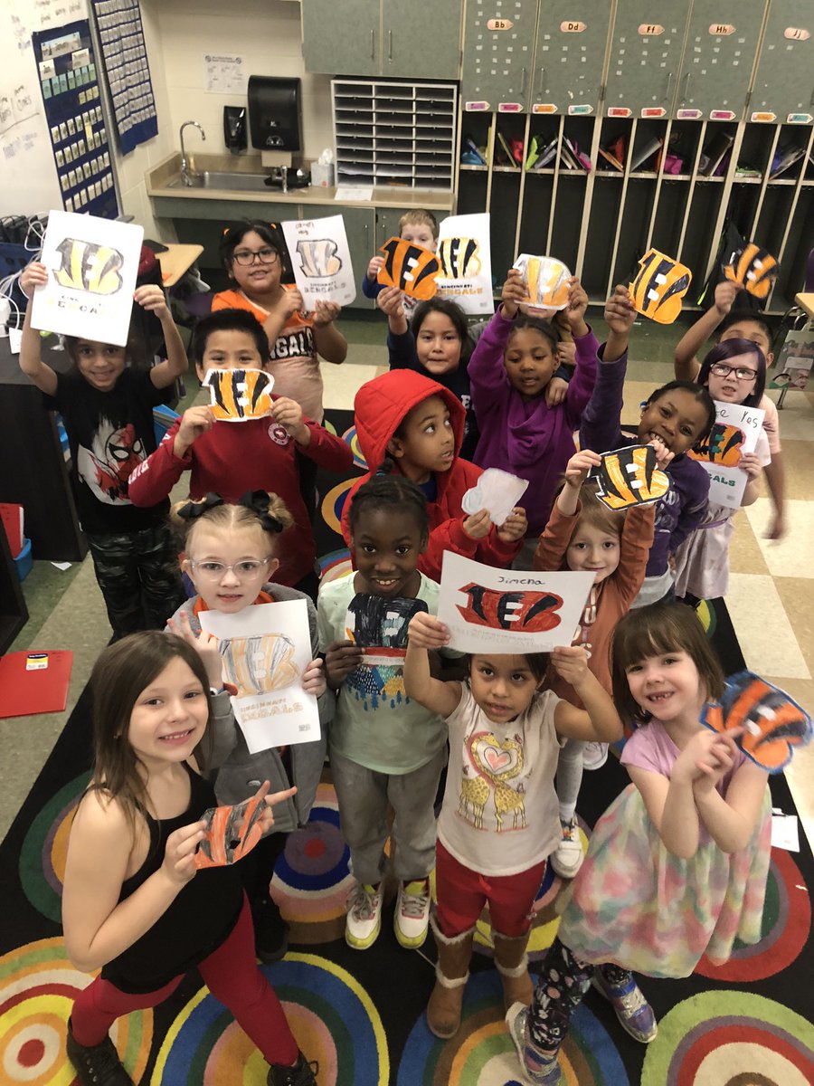 AshdownMayfield's tweet photo. Let’s go Bengals!  #RuleYourSchool @Bengals @MayfieldTweets https://t.co/dFFoWyHDYt
