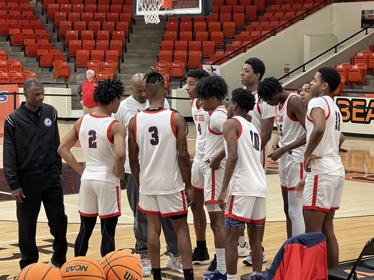 CorneliusAlsto6's tweet photo. It’s GAME DAY!!🏀🔥 @NCGBBA vs Blue Ridge at 5:30 @ Virginia High School. Gonna be a GREAT head-to-head battle as NC GBB contends for the 10 STRAIGHT win!😱 Catch us Live on BallerTV!! 🏀💨LetsHOOP🏀💨 #DubChasers @cjalston5 #ClassOf2024Guard https://t.co/ny3rmI1VEX
