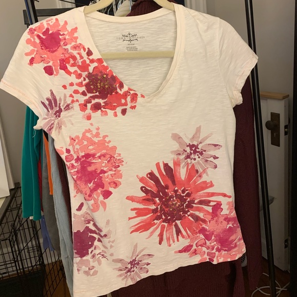 BernsMedia's tweet photo. So good I had to share! Check out all the items I'm loving on @Poshmarkapp #poshmark #fashion #style #shopmycloset #anthropologie #tommyhilfiger #fpmovementbyfreepeople: https://t.co/trqB6E15MM https://t.co/KlXA23NNhA