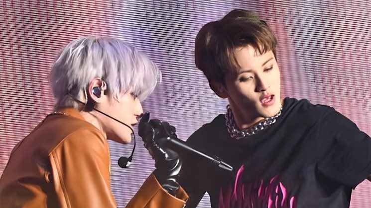 taeeeyongg's tweet photo. Theres no better duo than markyong https://t.co/Y41DqquAjd