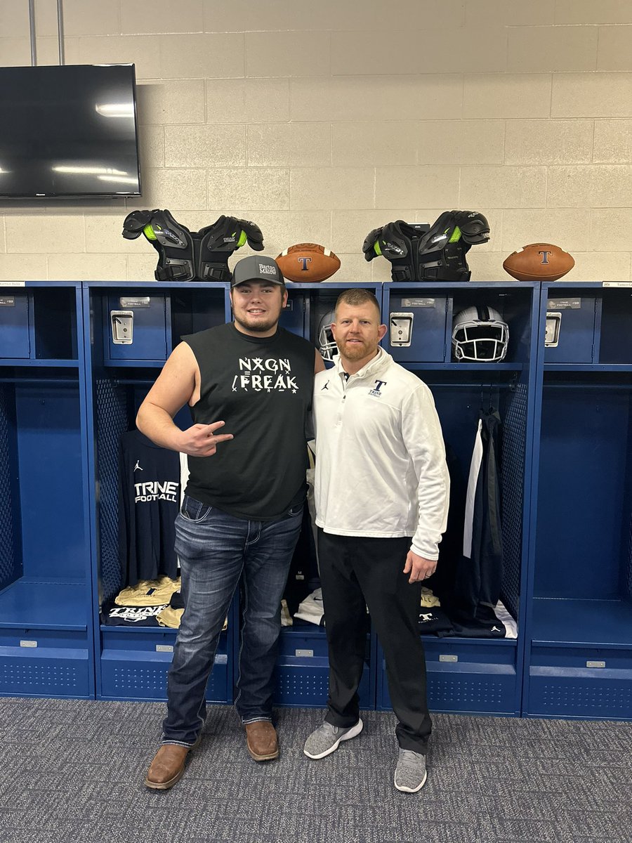 Devonemrick3's tweet photo. I am happy to announce after a great visit, and a great conversation with @CoachJKinsey my Third offer from Trine university 🔵⚪️ https://t.co/m0q1jyBFUY