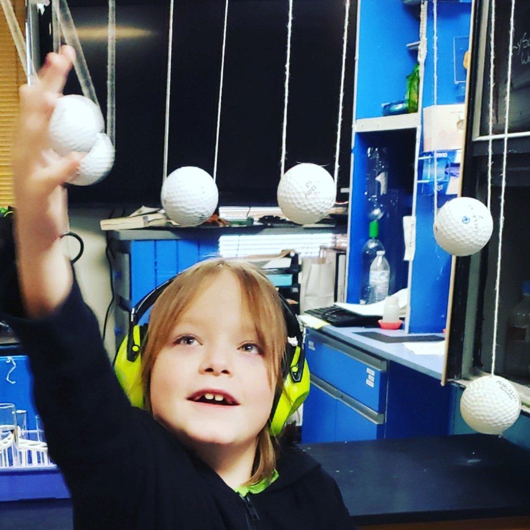 LearningLogan's tweet image. Today I attended a class in a real #science lab, and it was so much fun! #twiceexceptional #gifted #autistic #homeschooling