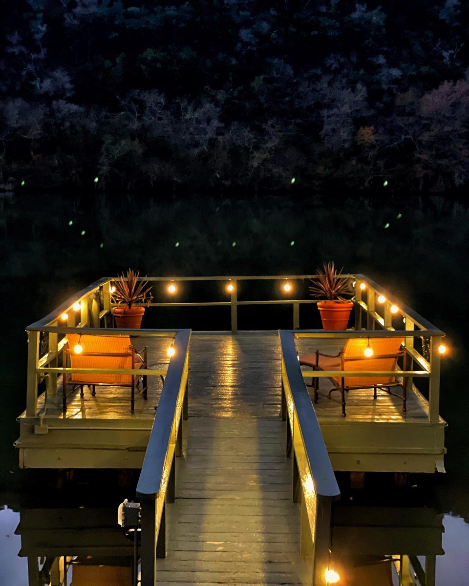 Saturday nights on the lake. 💛 

📷: mylifelivinmydream