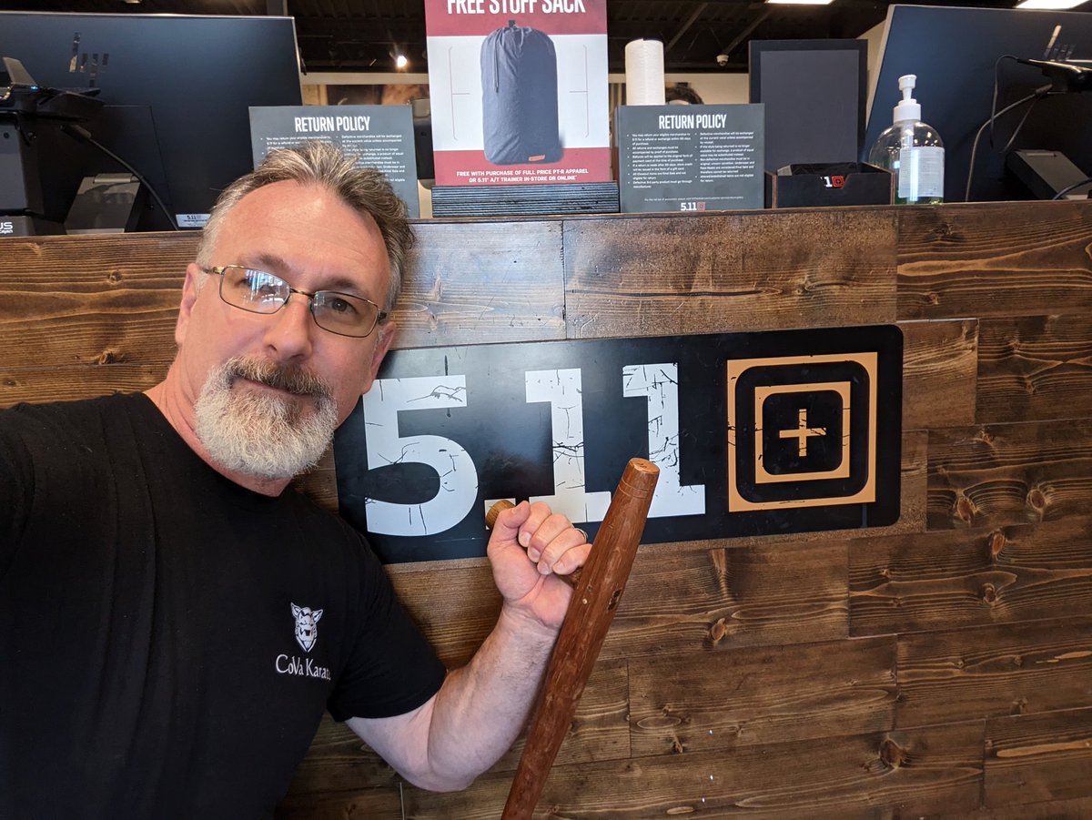 Sean_Karateka's tweet photo. Meet a lot of cool people at 5:11 tactical today, talking to everyone about @enjewel (the fight against human trafficking) and introducing everyone to Okinawan self-protection art of Karate.

Learn more at https://t.co/1zMoQWea2z https://t.co/zOrRFKGHmX