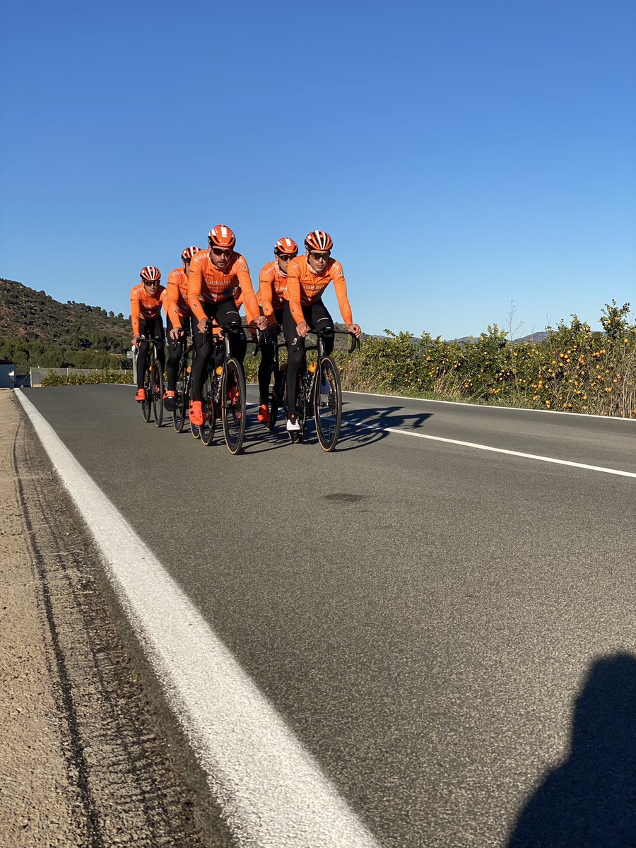 dmtcycling's tweet image. Vamosss 🏁🇪🇸🚲
@euskaltelteam #Kr0 #Dmtcycling 
#RideYourBest
