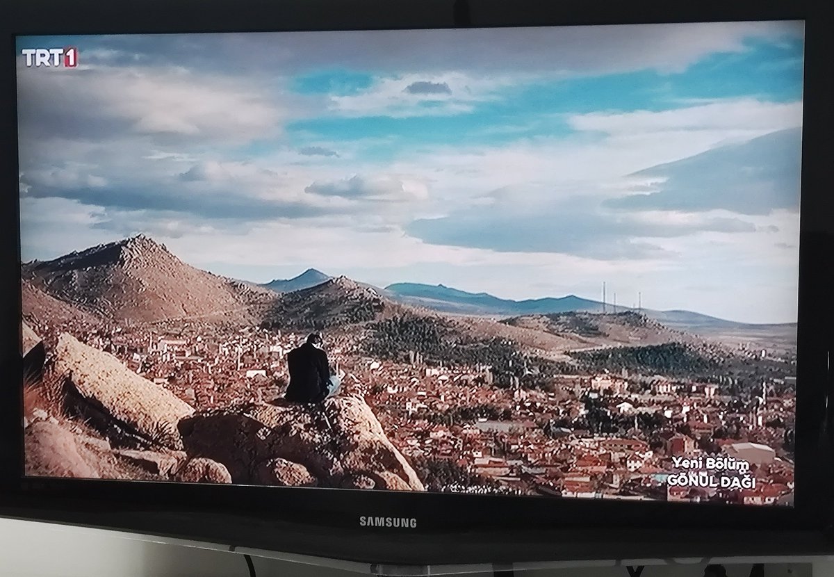 Bugün de Fezai'ye yakıyoruz 🚬
#Vazgeçmek #GönülDağı <a href="/trt1/">TRT 1</a>